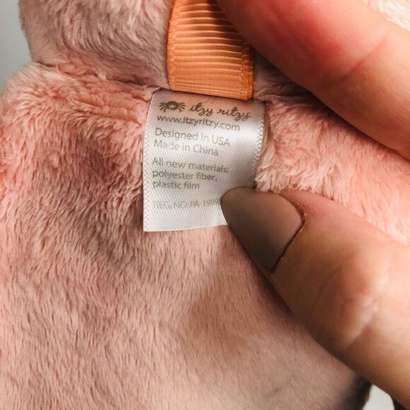 itzy ritzy lovey pink bunny teether toy pull tags crunchy sherpa sensory toy plu - Picture 3 of 8